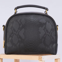 Load image into Gallery viewer, BLACK HANDBAG WITH TWO ZIPPERS