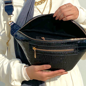 Black fannypack women bags