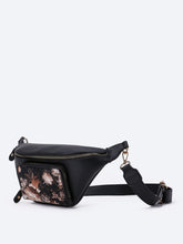 Load image into Gallery viewer, Fannypack black women bag
