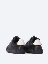 Load image into Gallery viewer, SERPENTI BLACK SNEAKERS
